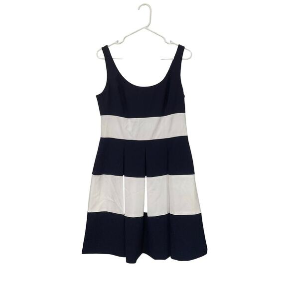 Lauren Ralph Lauren Sleeveless Fit & Flare Dress Pleated Navy Size 10 Medium - Picture 2 of 9